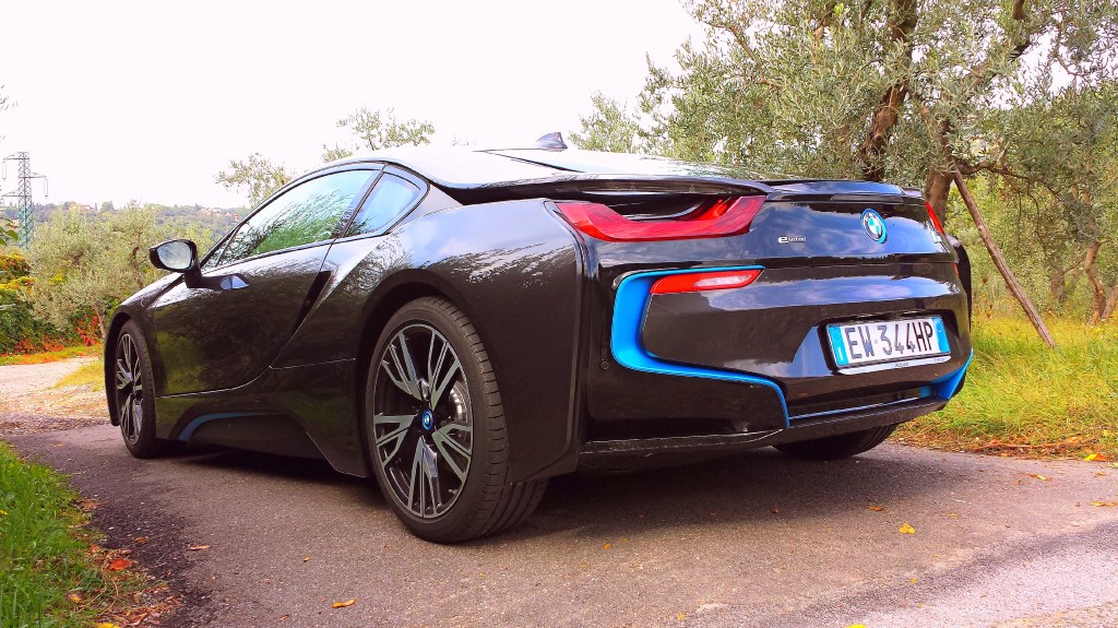 BMW i8