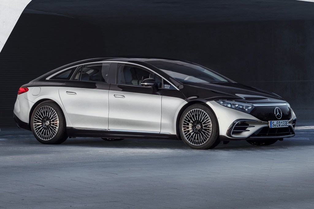 Mercedes EQS