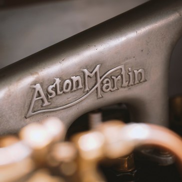 Aston Martin Vantage Roadster