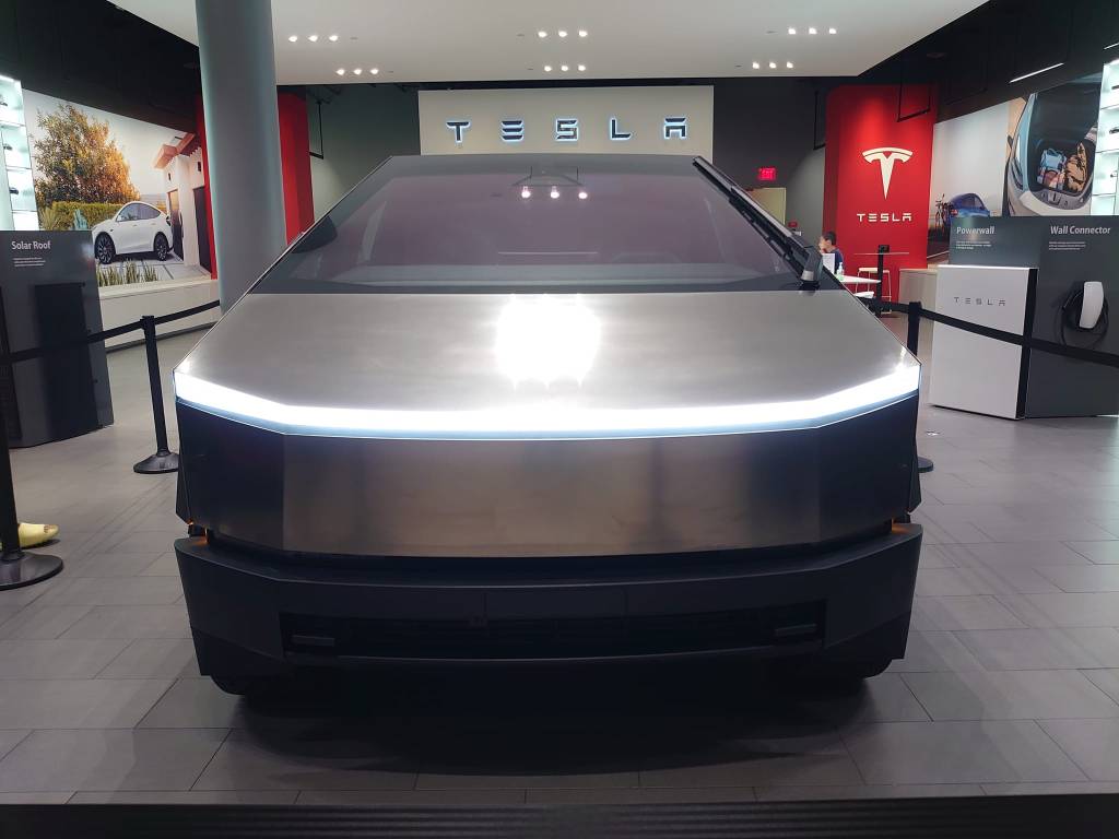 Tesla Cybertruck