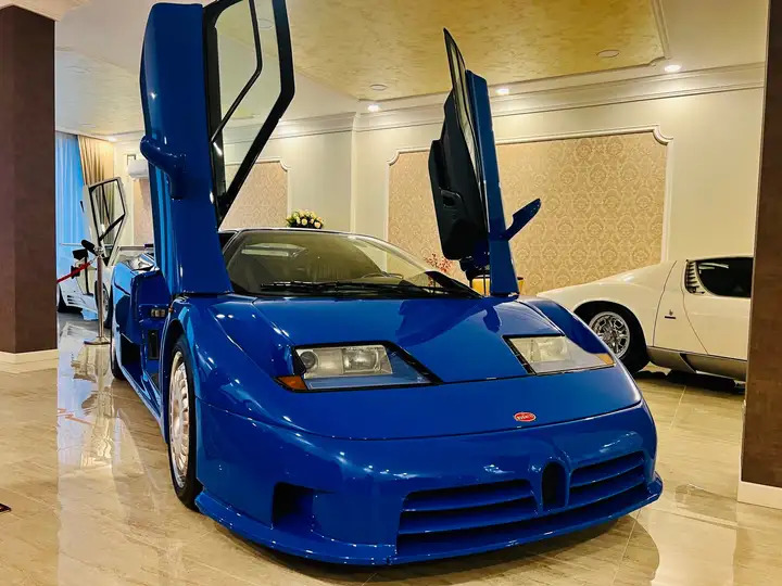 Bugatti EB110