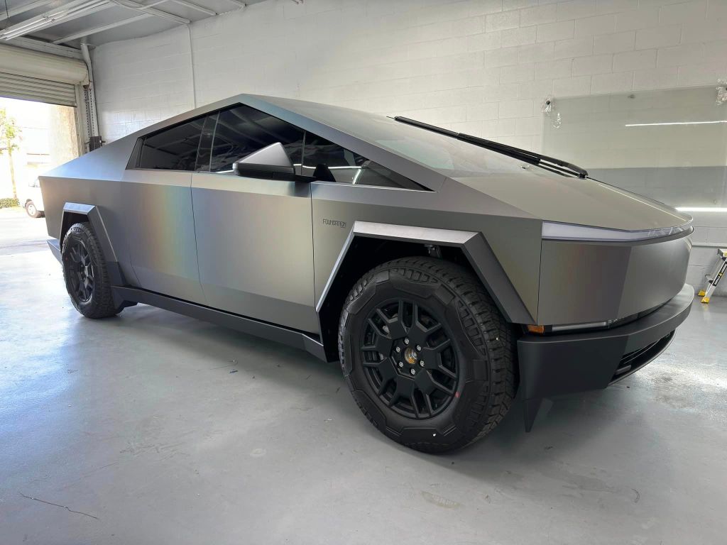 Cybertruck frontale