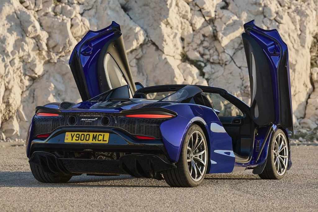 McLaren Artura Spider