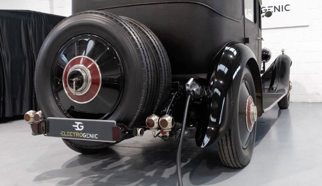 Rolls-Royce Phantom II Jason Momoa