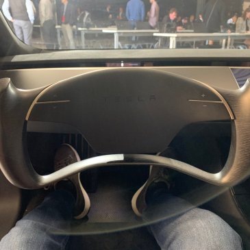 Tesla Roadster interni