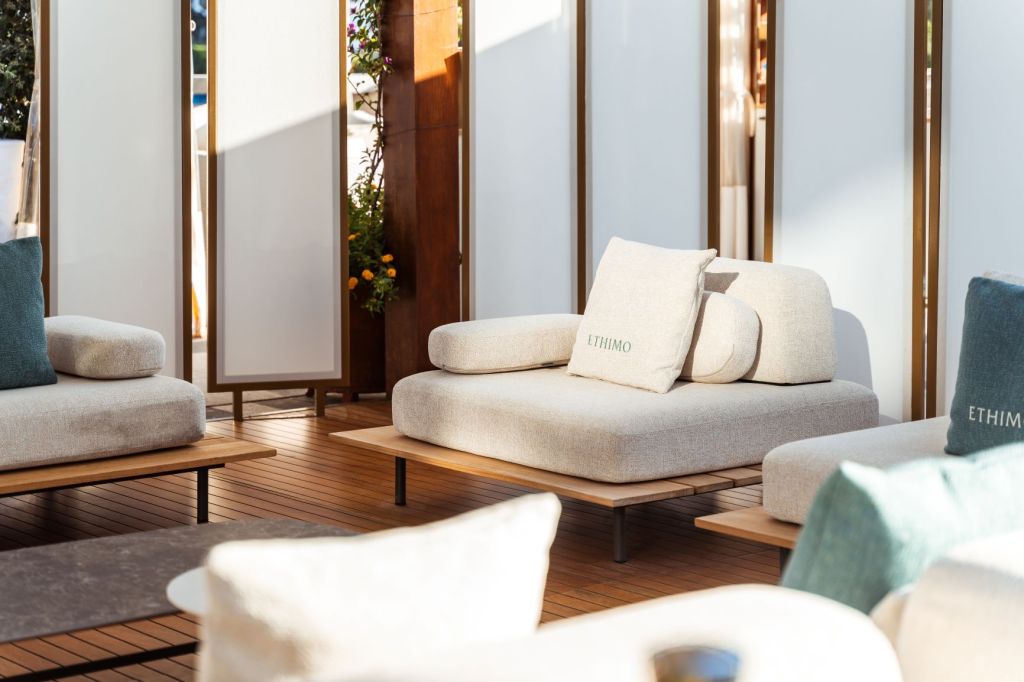 Yacht Club Costa Smeralda Range Rover