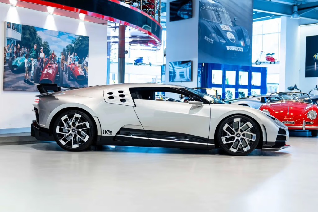 Bugatti Centodieci