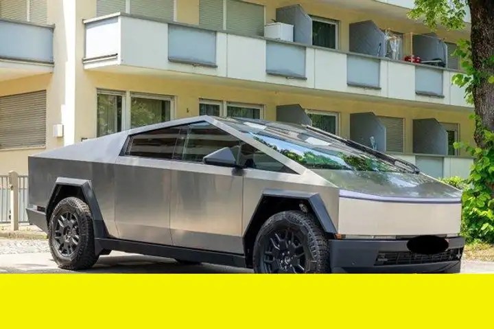 Cybertruck in Italia