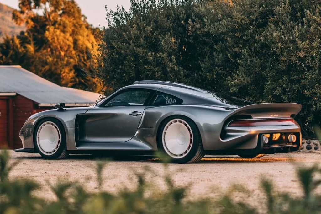 Tuthill Porsche GT ONE