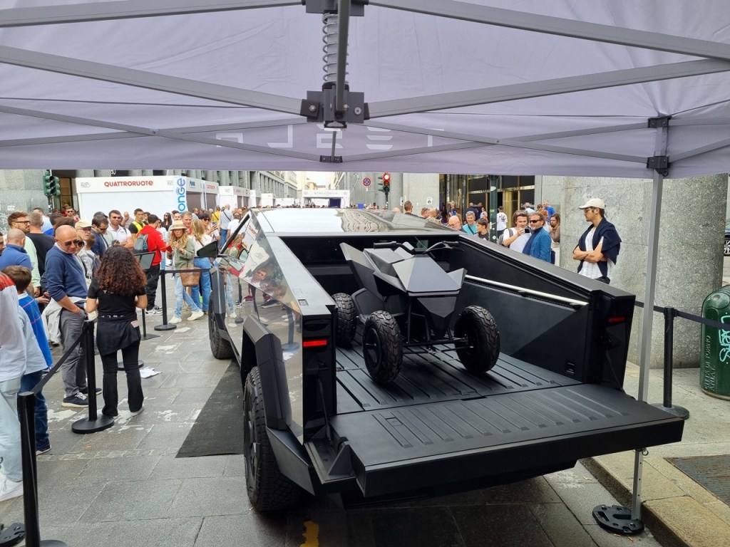 Cybertruck Salone Auto Torino