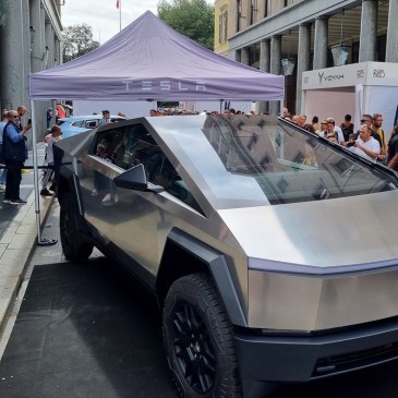 Cybertruck Salone Auto Torino