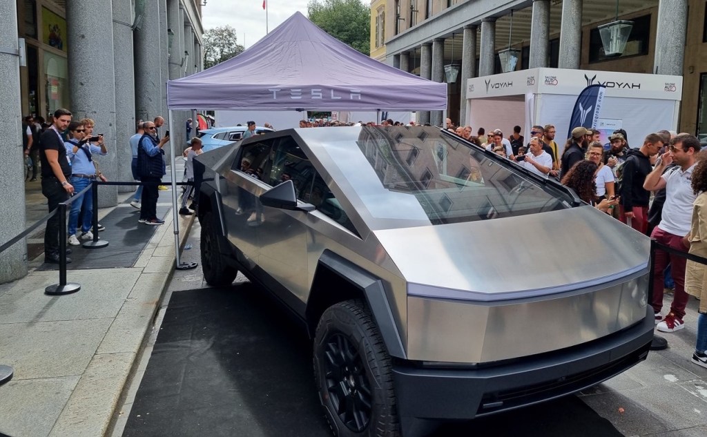 Cybertruck Salone Auto Torino