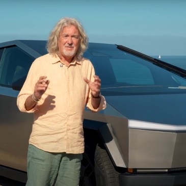 James May guida Cybertruck