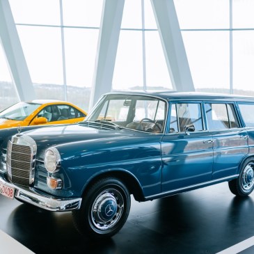 Mercedes-Benz Universal