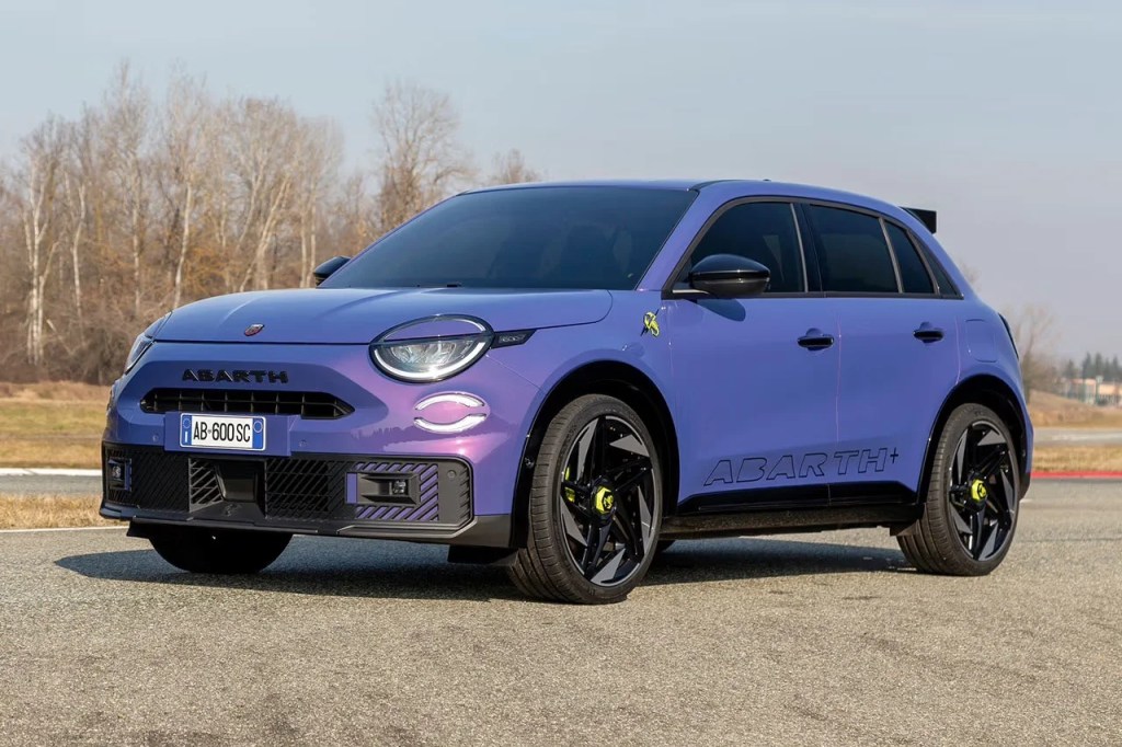 Abarth 600e Scorpionissima elettrica