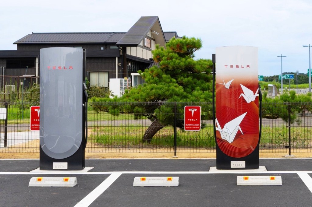 Tesla Supercharger