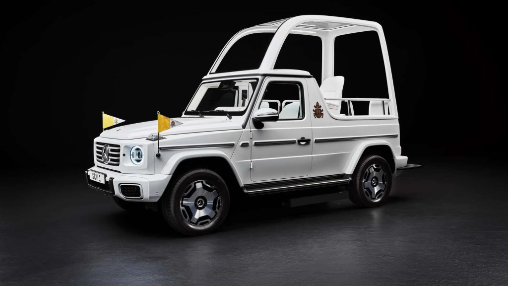 Mercedes Classe G elettrica Papamobile papa