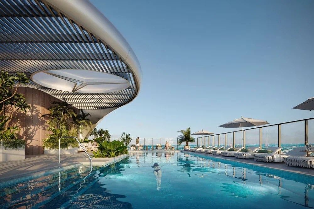 Mercedes Grattacielo Miami piscina