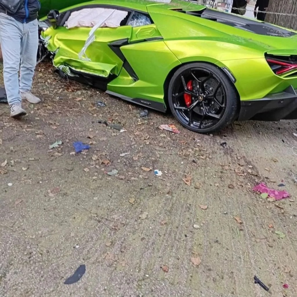 Lamborghini Revuelto incidente