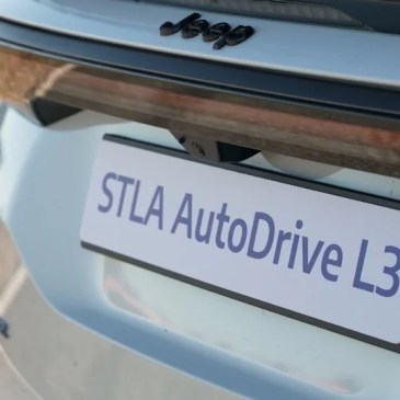 Stellantis guida autonoma