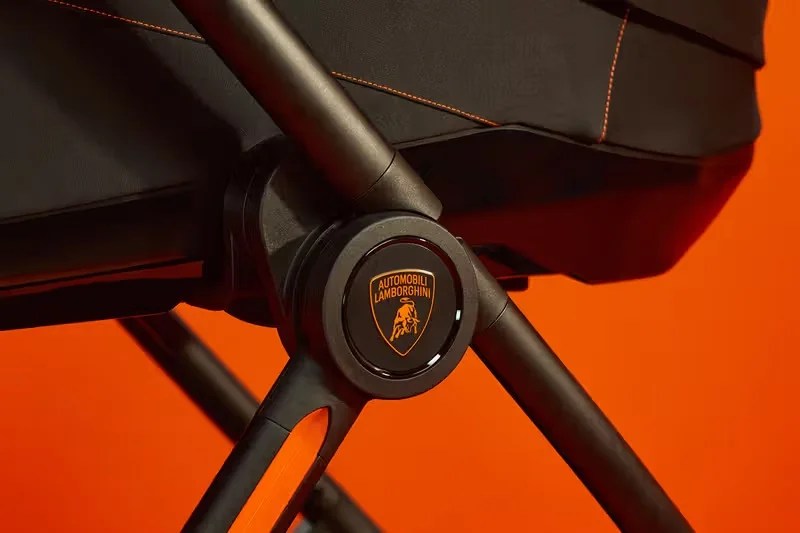 Lamborghini passeggino arancio