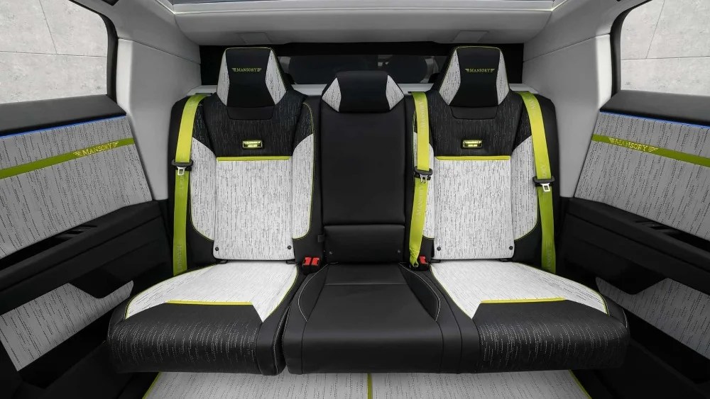 Mansory Elongation Tesla Cybertruck personalizzazione fibra di carbonio