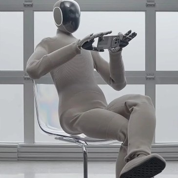 video unboxing Nothing robot