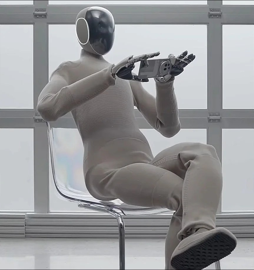 video unboxing Nothing robot