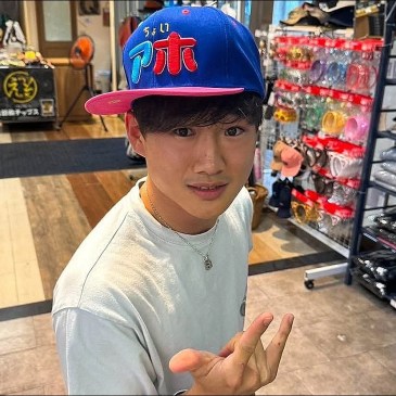 Yuki Tsunoda Venti Due brand moda