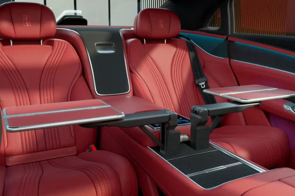 BYD Yangwang U7 berlina elettrica ibrida mercato cinese