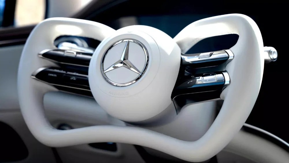 Mercedes EQS prototipo steer by wire volante yoke tecnologia