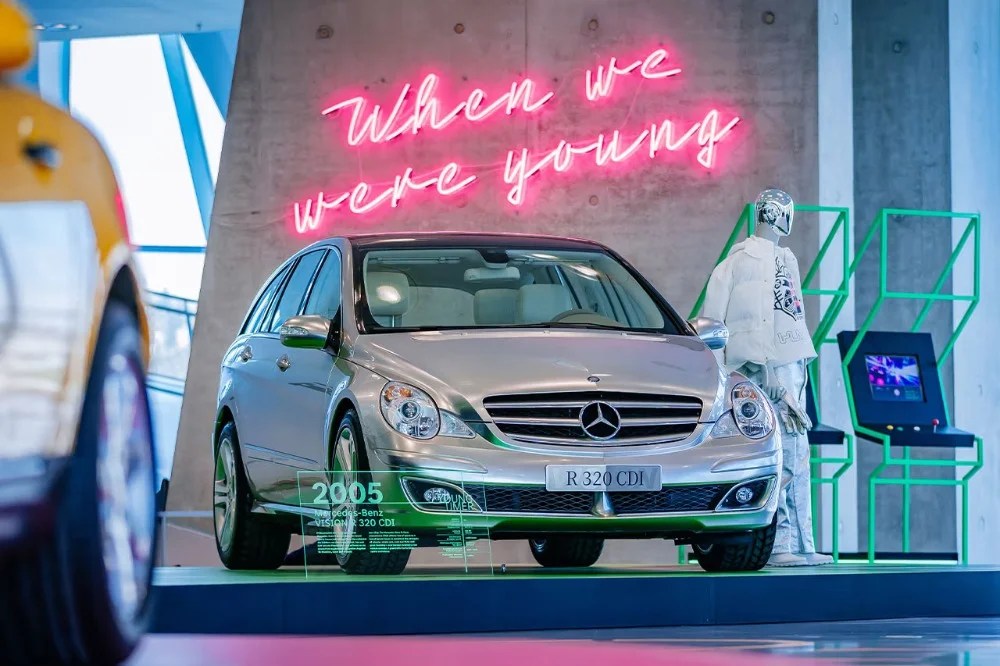 Mercedes Museo Stoccard Youngtimer Mostra