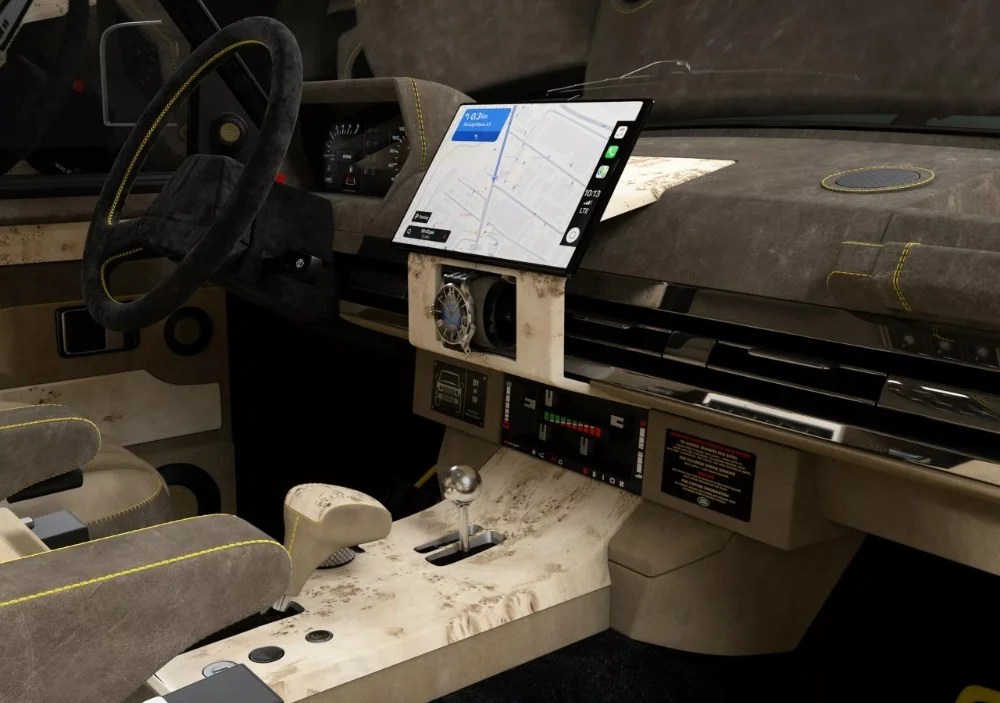 Range Rover classic restomod Ferrari Maranello