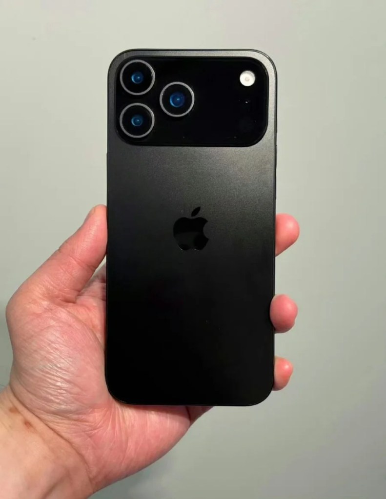 Apple iPhone 17 Pro debutto design
