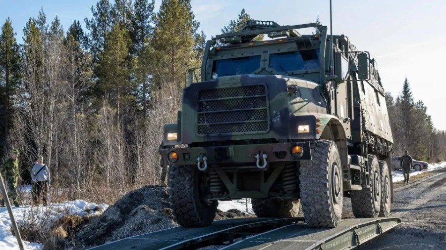 camion ibrido marines