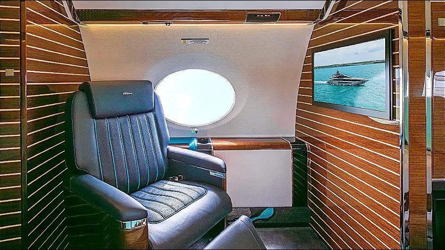 Flexjet riva gulfstream interni jet privato