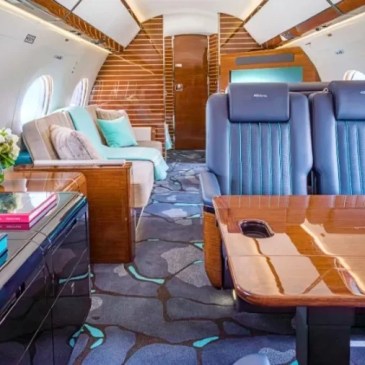 Flexjet riva gulfstream interni jet privato