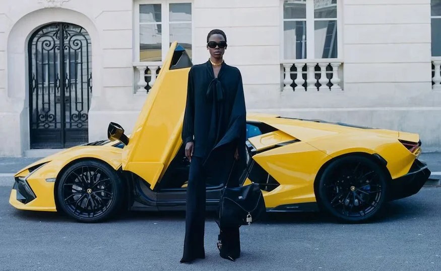 lamborghini collezione abbigliamento balenciaga