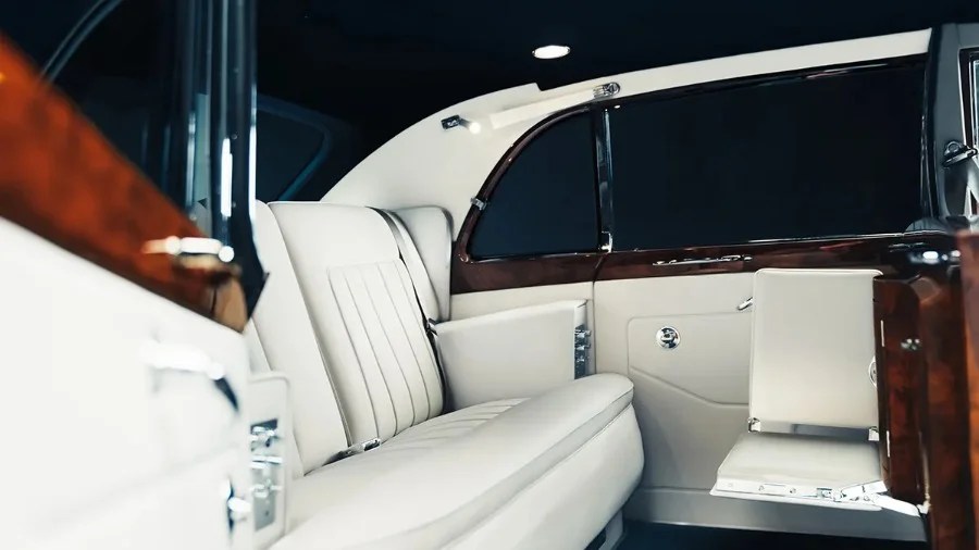 Lunaz Rolls-Royce Phantom V elettrificata