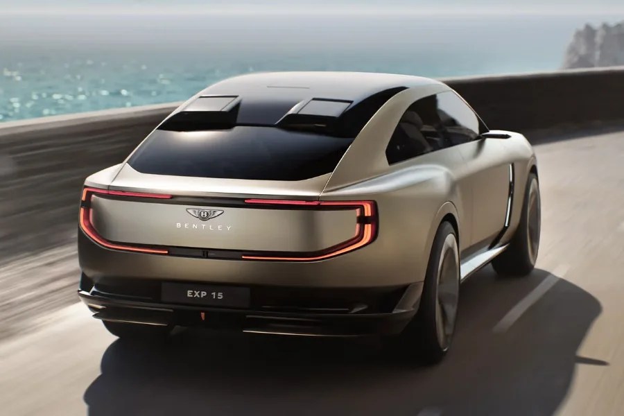 Bentley svela EXP 15 prima concept elettrica produzione 2026
