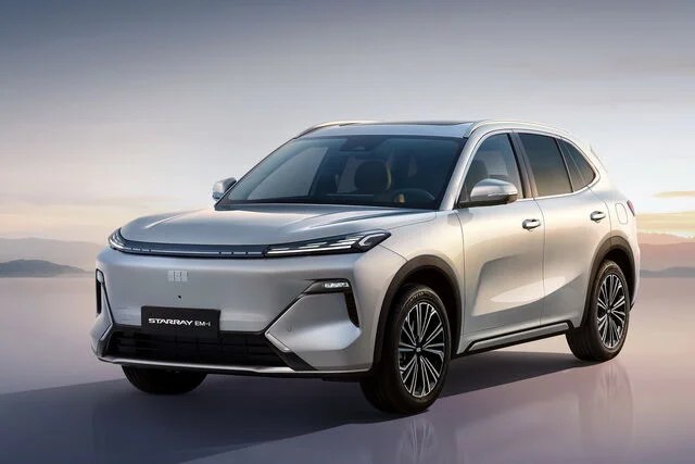 geely ex5 starray suv al debutto in italia