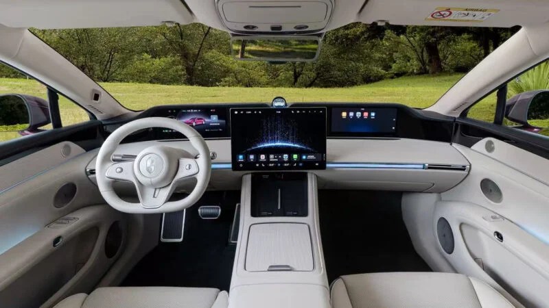 huawei stelato station wagon ibrida elettrica debutto