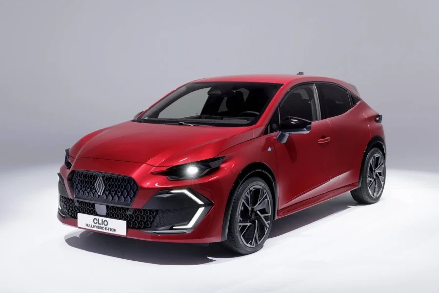 renault clio 6 debutto 2026 guida semi autonoma