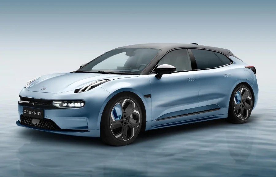 Zeekr 001 ricarica rapida come auto benzina
