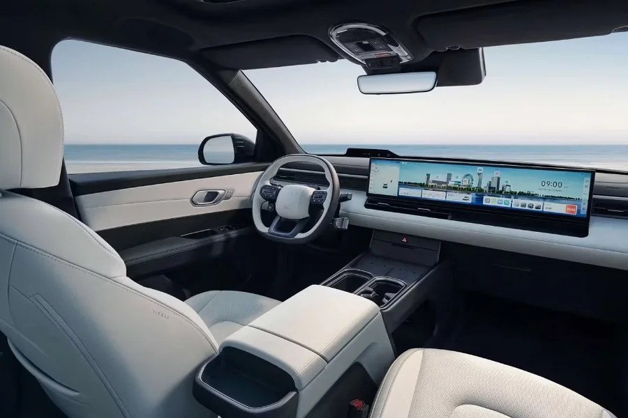 Hyundai presenta Elexio, un SUV pensato per essere un cinema in movimento con 8 amplificatori Bose