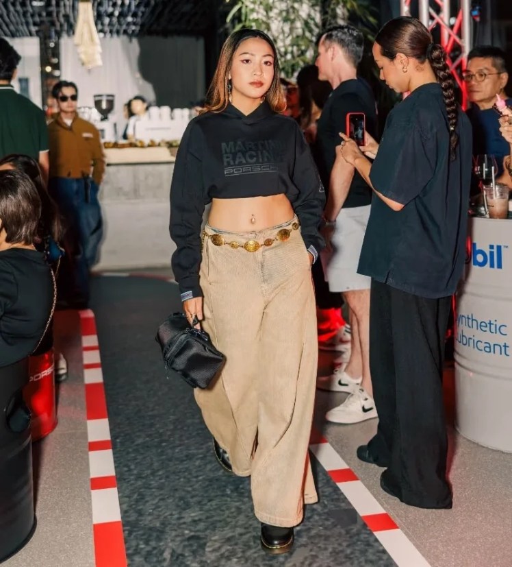 porsche studio singapore linea abbigliamento martini racing