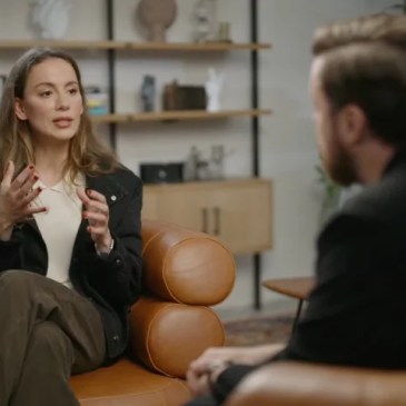 Thinking Machines Lab (TML), la startup dell'ex OpenAI Mira Murati, punta a una nuova valutazione da 50 miliardi dollari