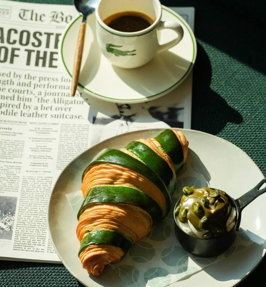 Anche Lacoste cede al fascino di Parigi: in arrivo un cafe a due passi dagli Champs-Élysées