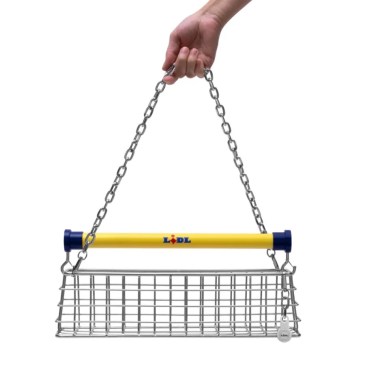 Dopo le scarpe ecco la borsa: Lidl continua la sua stramba avventura nella moda