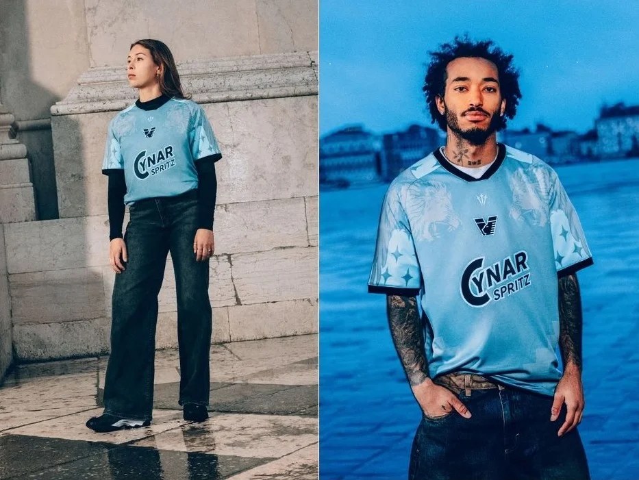 La maglia del Venezia sta facendo diventar pazzo il web